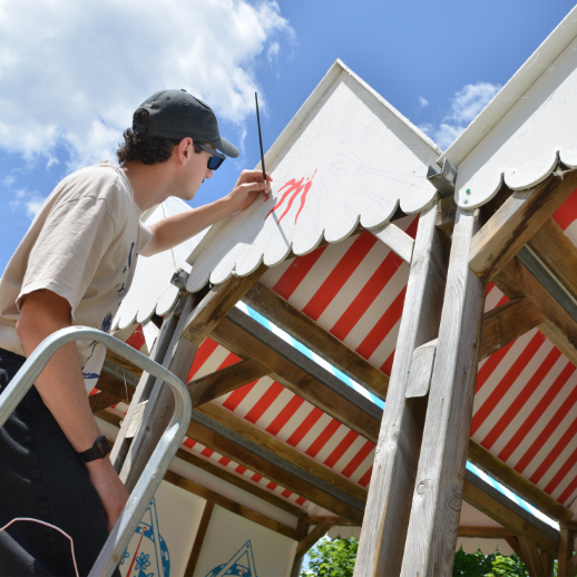 Les cabines de plages transformées par le designer Flue Visual