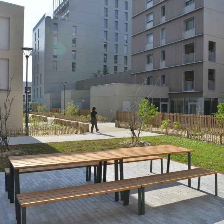 Des espaces publics (re)végétalisés