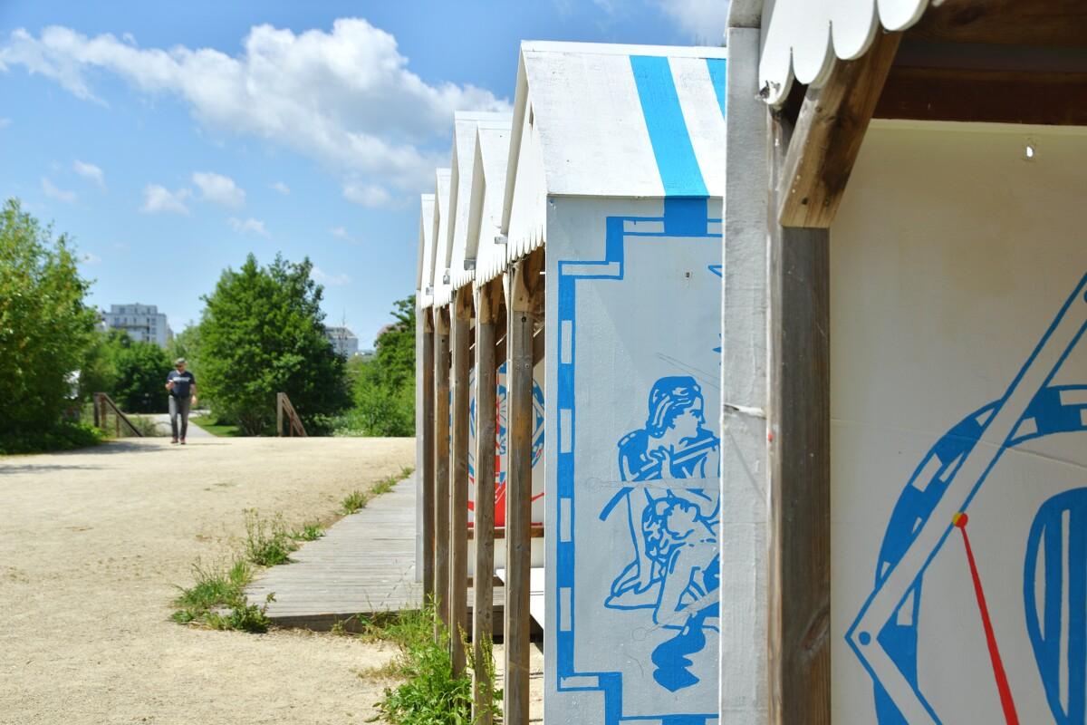 Rennes-BaudChardonnet-interventionartistiquedelartisteFlueVisualsurlescabinesdePlage-rambla